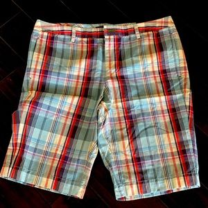 Women’s plaid Tommy Hilfiger Bermudas size 14